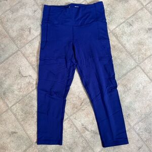 NEW Under Armor Women's Blue Leggings